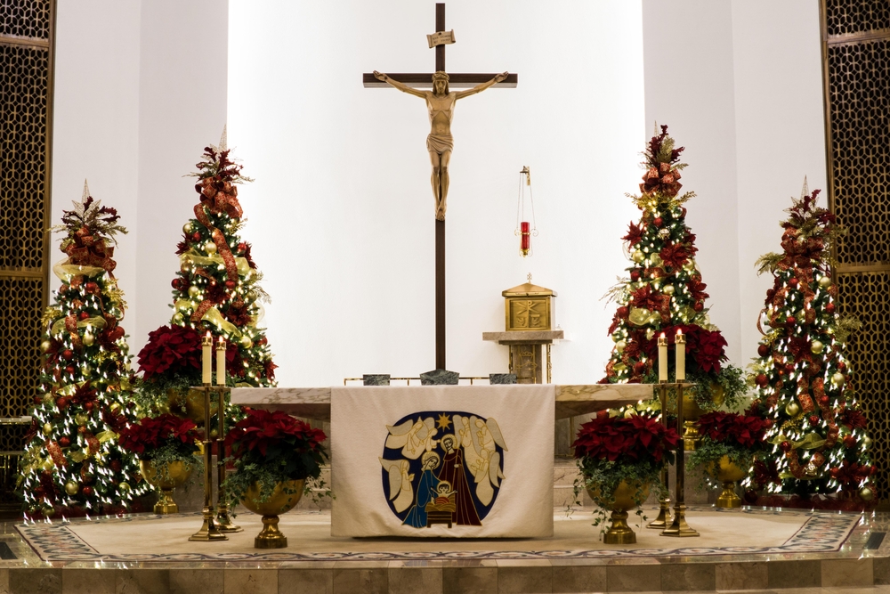 Spanish Christmas Traditions CLC World Midnight Mass 1